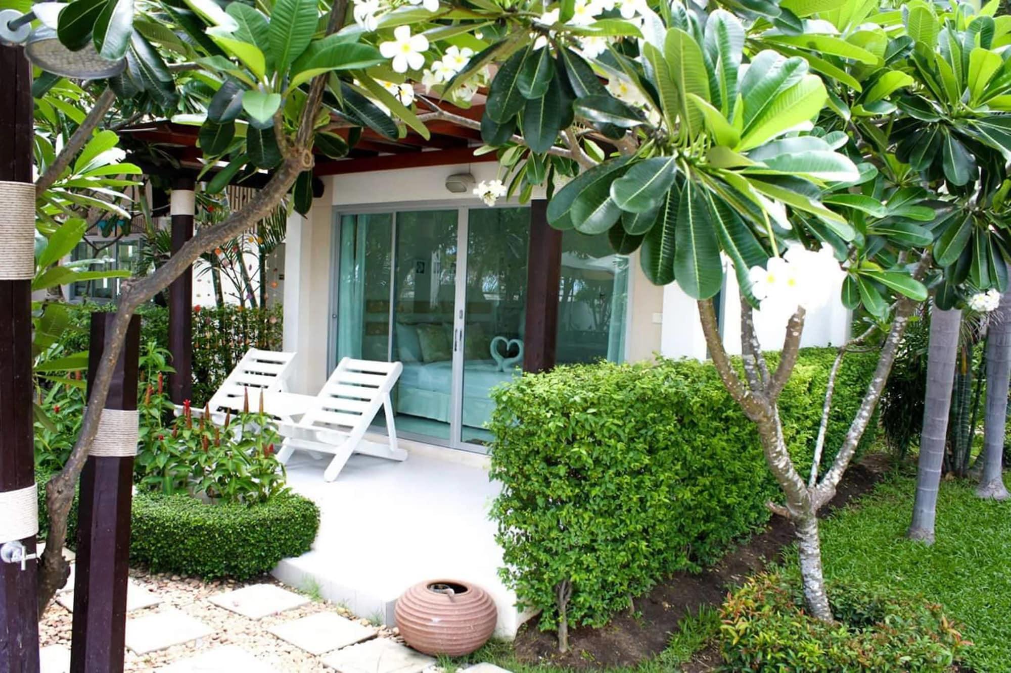 Chez Nous Boutique Resort Haad Chao Samran Exterior foto