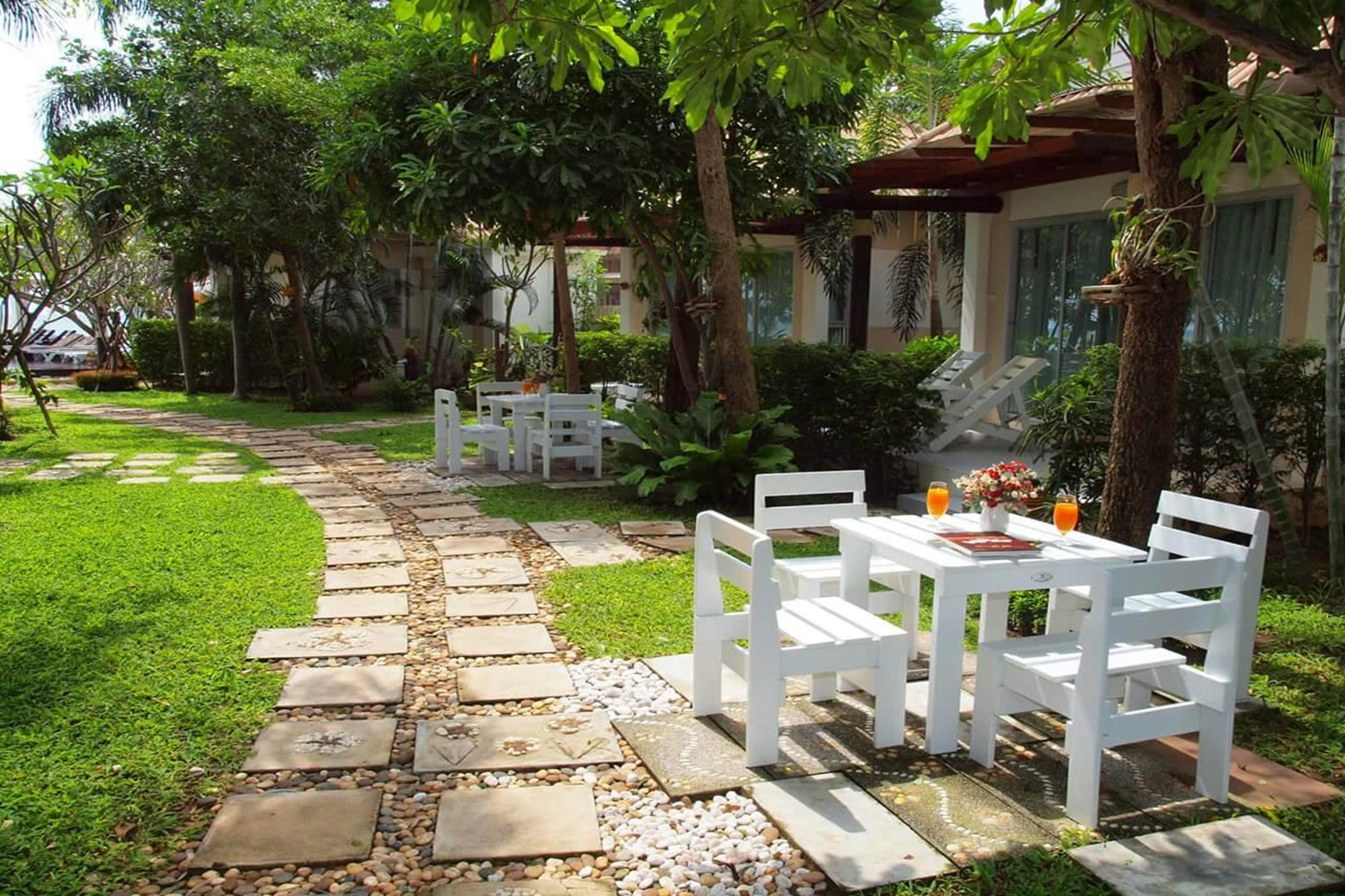 Chez Nous Boutique Resort Haad Chao Samran Exterior foto